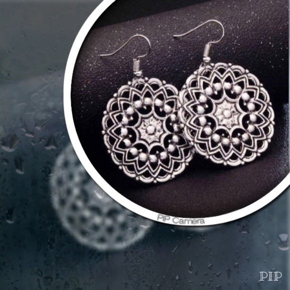 Boho Chic Pewter Disc Earrings - Picture 1 of 1
